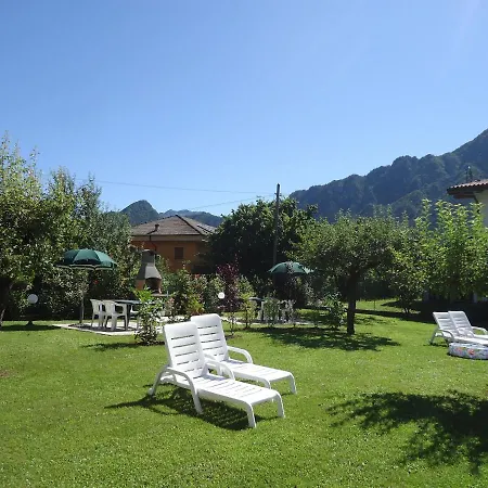 Casa Vittoria V2 * Crone